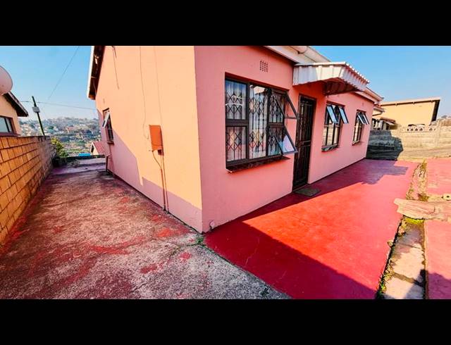 3 BEDROOM HOUSE FOR SALE IN UMLAZI
